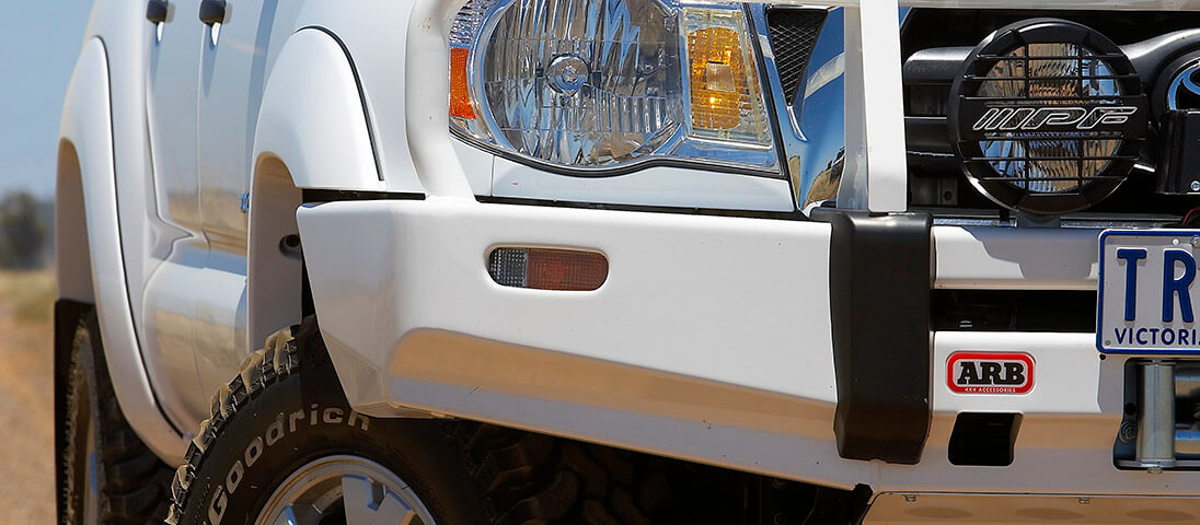 ARB_2005_Toyota_Tacoma_White_Australia_015